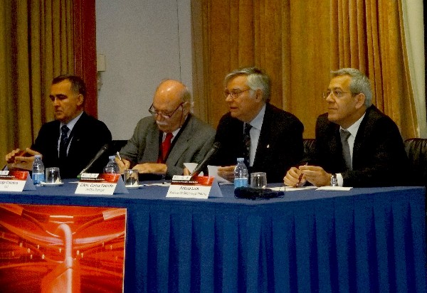 Opening the chapter’s conference on Information Security and Risk Management in May are (l-r) Manuel Honorato, director of the Management Center for Government Computer Network; Jorge Coimbra, EMEA business developer, IDC; Rear Adm. Carlos Rodolfo, PON, chapter president; and Antero Luis, secretary-general of the Internal Security System, in Portugal.